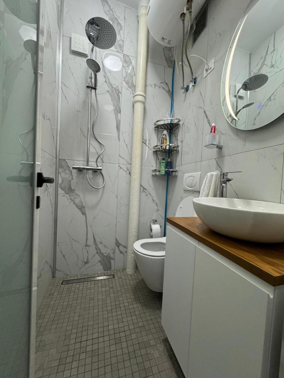 Ami Blloku Apartament تيرانا المظهر الخارجي الصورة