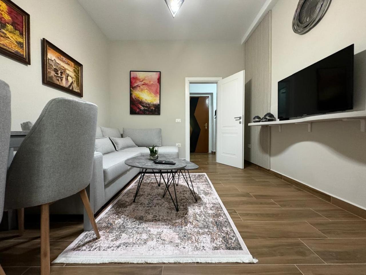 Ami Blloku Apartament تيرانا المظهر الخارجي الصورة